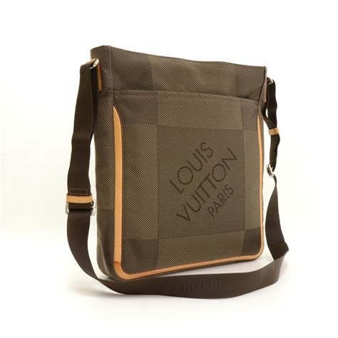 compagnon louis vuitton|LOUIS VUITTON Damier Geant Compagnon Messenger Terre.